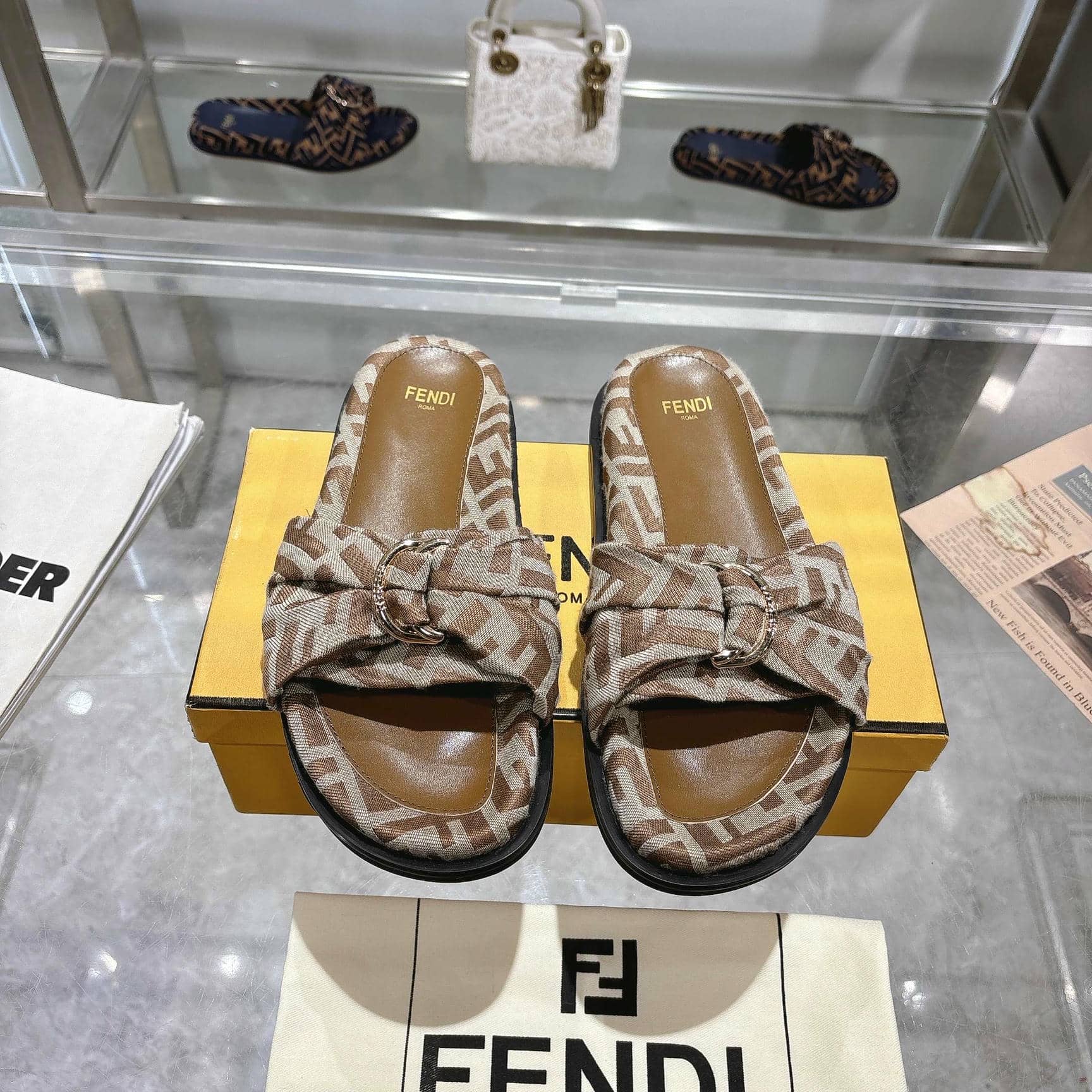 Fendi Slipper-108
